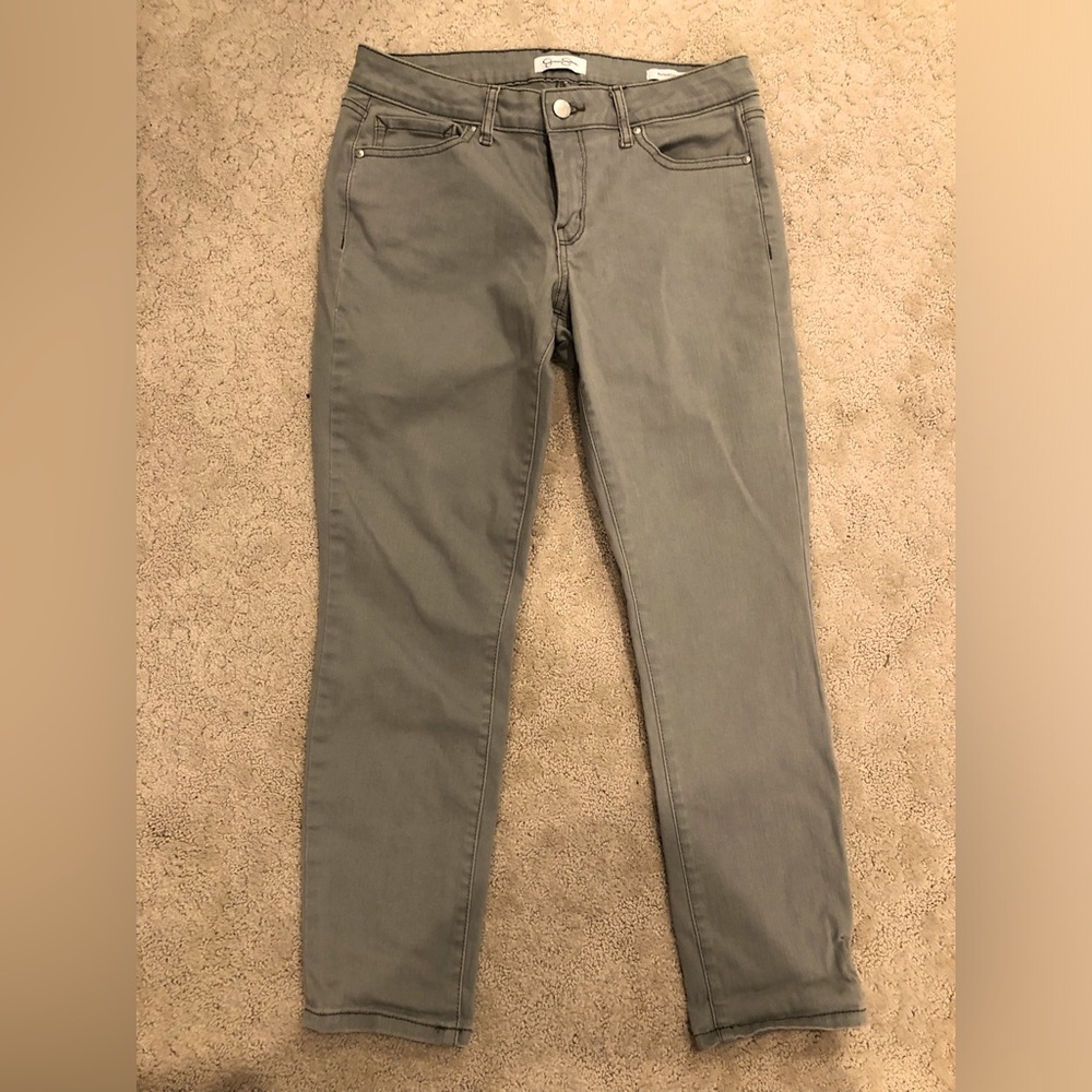 Jessica Simpson cropped jeans